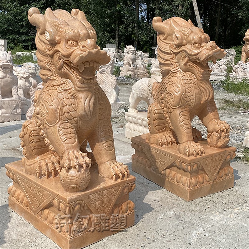 汉白玉麒麟庭院摆件一对 晚霞红青石神兽大门装饰 曲阳工艺石雕