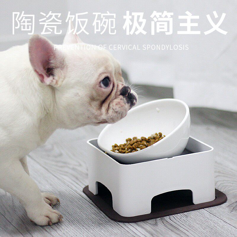 狗狗碗法斗专用碗斜口短鼻犬陶瓷餐桌扁脸防滑巴哥狗食盆宠物用品