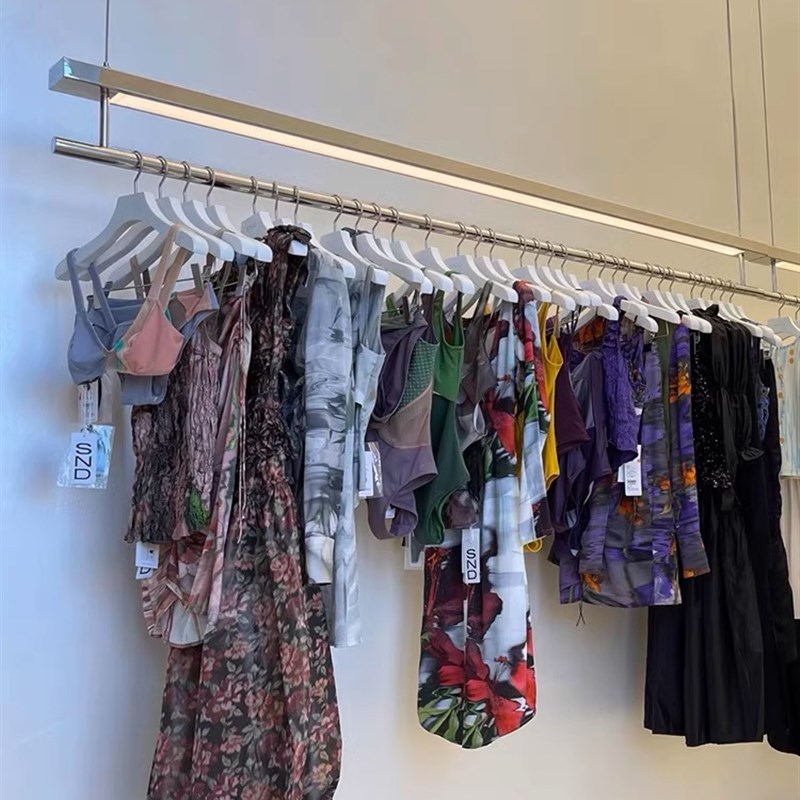 服装店不锈钢展示架带灯吊顶架橱窗陈列挂衣架专用女装店货架吊架