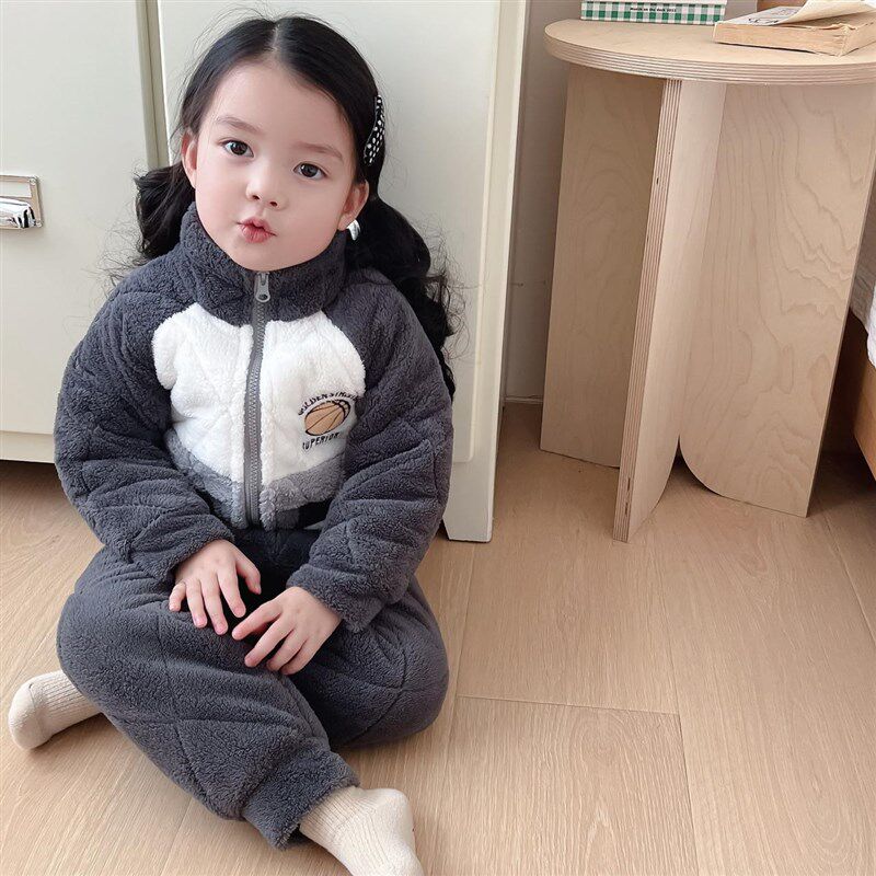 儿童三层夹棉加厚法兰绒睡衣冬季女童保暖家居服男宝宝居家外出服