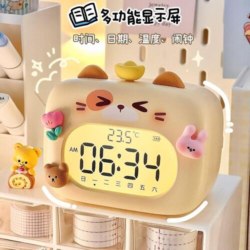 可爱小猪闹钟迷你时钟台式电子钟夜灯大音量闹铃学生叫醒神器摆件
