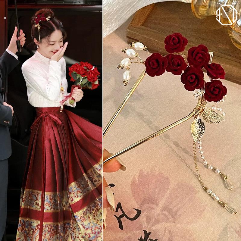 2024新款秀禾服头饰女新娘敬酒服发饰简单大气新中式订婚旗袍发夹