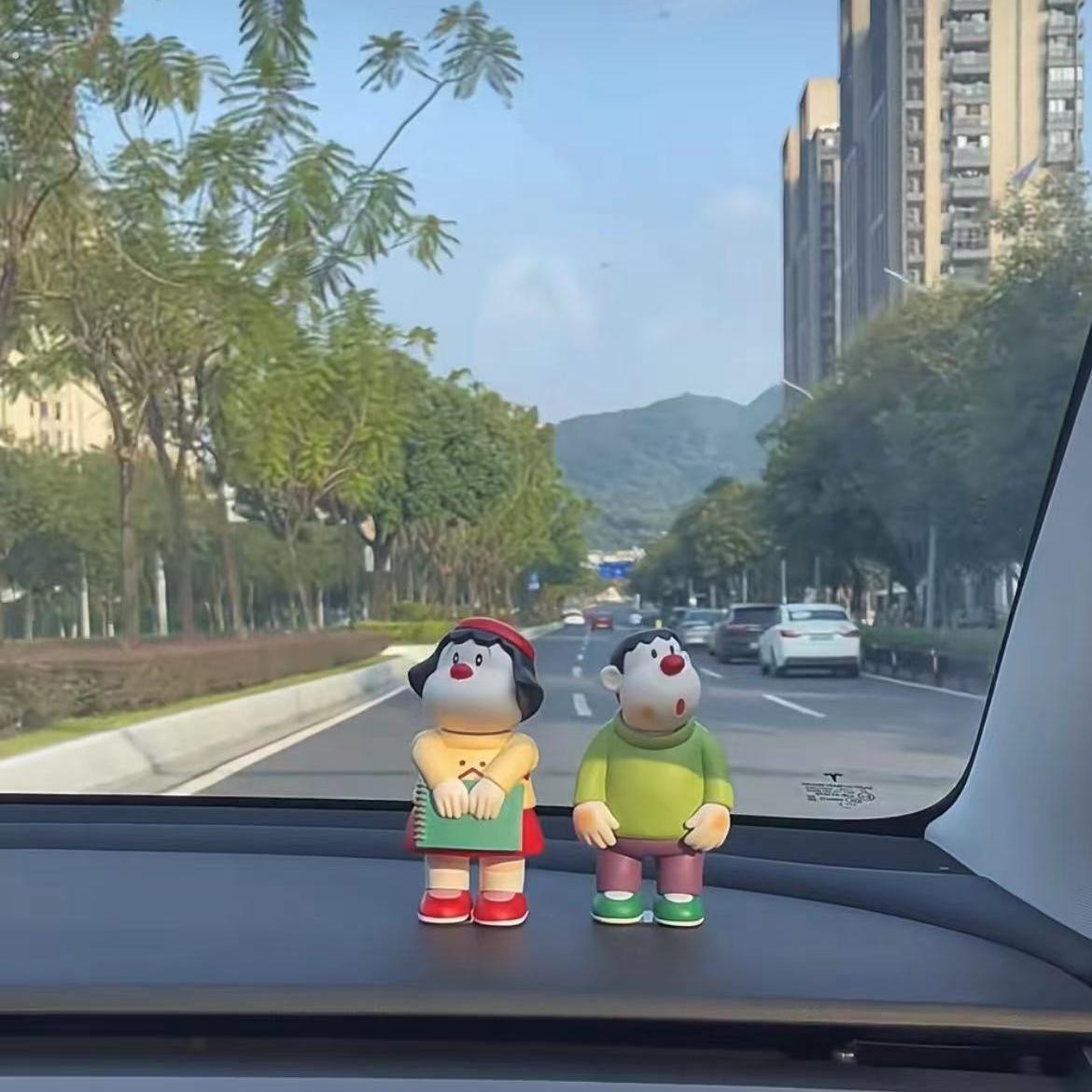 胖虎胖妹车尾摆件胖虎歪头车载摆件汽车中控仪表装饰呆萌落地摆件