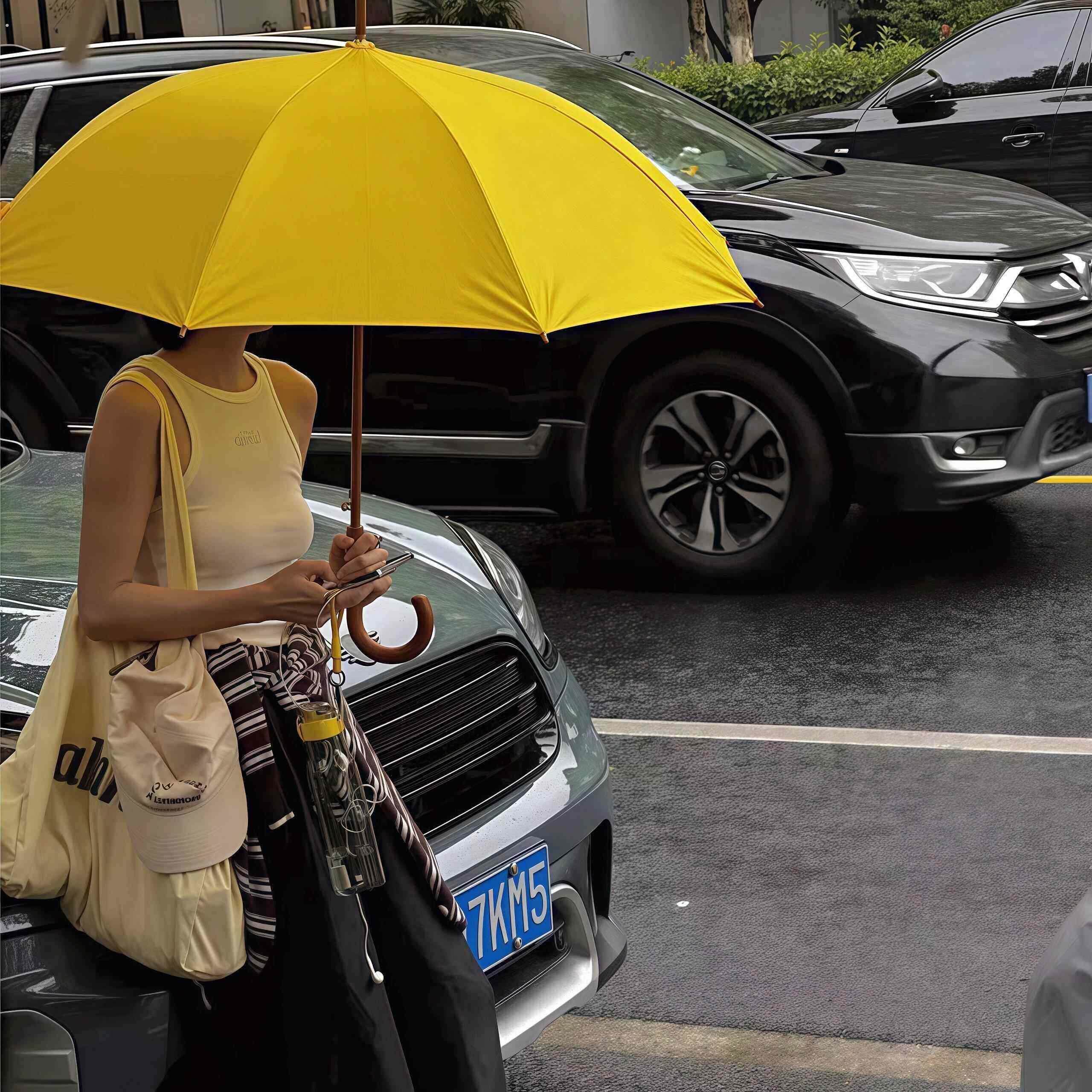 超级出片!黄色雨伞加大加厚加固高颜值拍照大暴雨长柄伞雨天专用