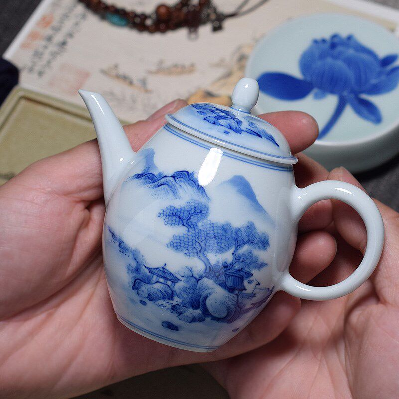 景德镇青花瓷手绘茶壶釉下彩手工山水单壶中式泡茶壶复古小茶壶
