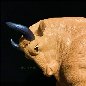 石湾陶瓷牛年摆件家居招财牛气冲天动物装饰品商务节日送礼工艺品