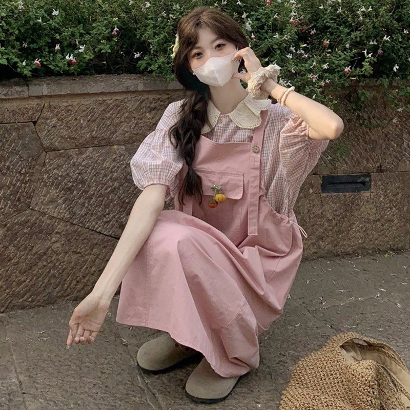 大码女装2024夏季胖mm复古格子娃娃领衬衣+设计感抽绳背带裙套装