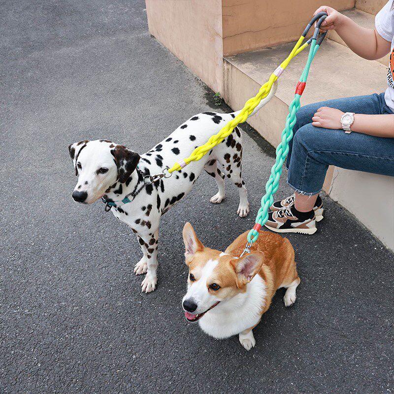 狗狗手工编织牵引绳中大型犬麻花绳绳子金毛柯基加粗不勒手溜狗绳