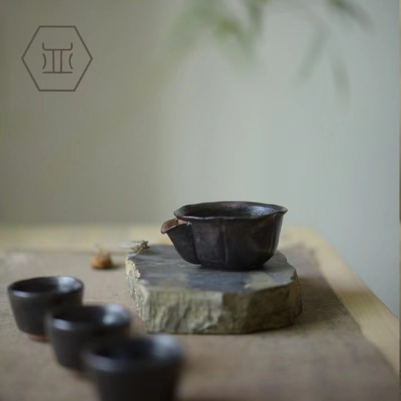 日式粗陶鹰嘴公道杯创意海棠型绿茶杯陶瓷功夫茶具分茶器滤杯匀杯