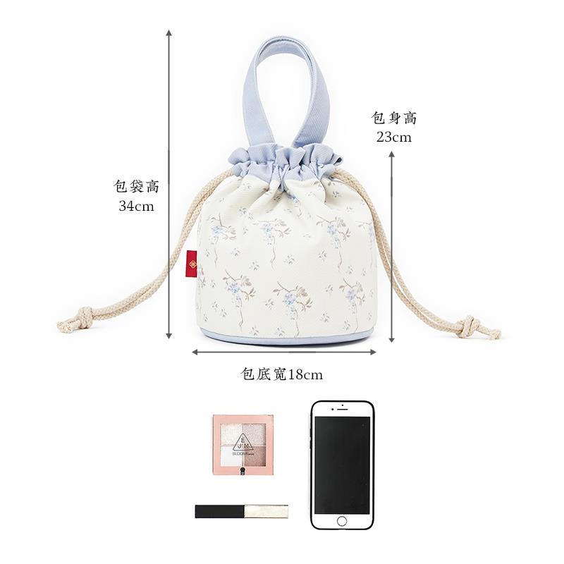 彩衣堂国风清新碎花抽绳束口袋手提手拎女手机遛弯包水桶学生AC
