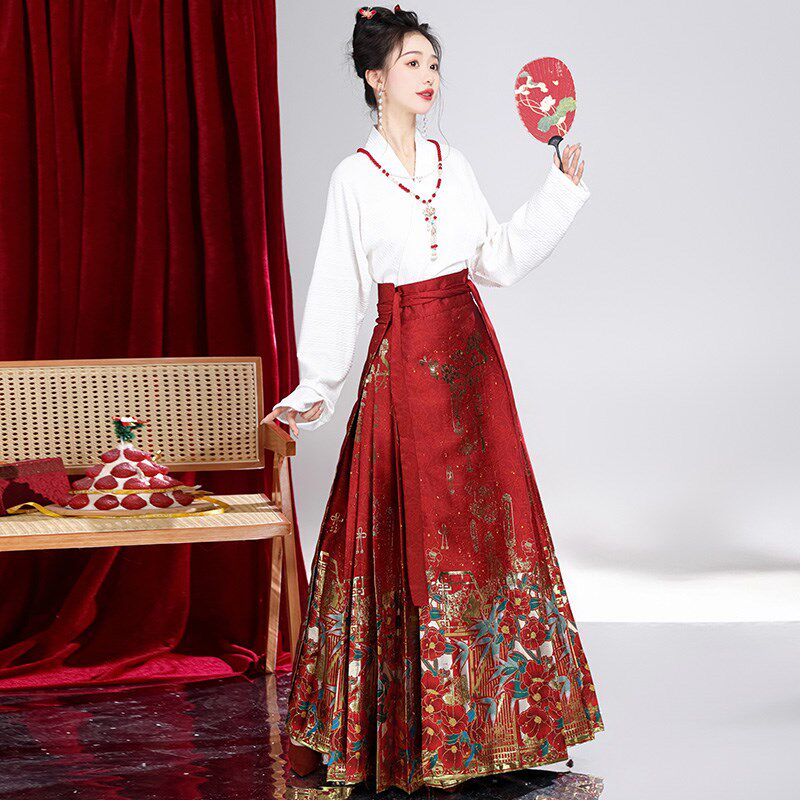 红姝玉影汉服女红色飞机袖毛呢大衣马面裙婚服中式国风订婚婚服套