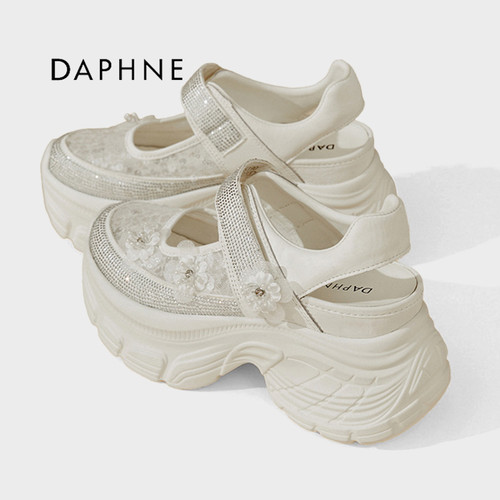 Daphne/达芙妮厚底内增高凉鞋
