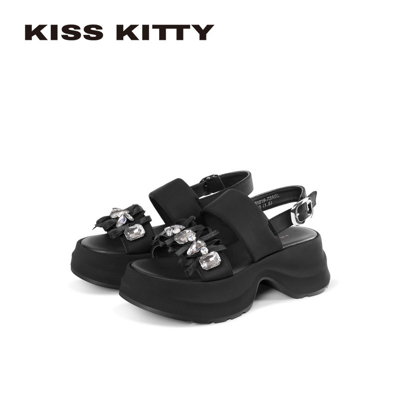 KISSKITTY女士厚底凉鞋女夏新款黑色钻饰休闲露趾纯色女松糕鞋