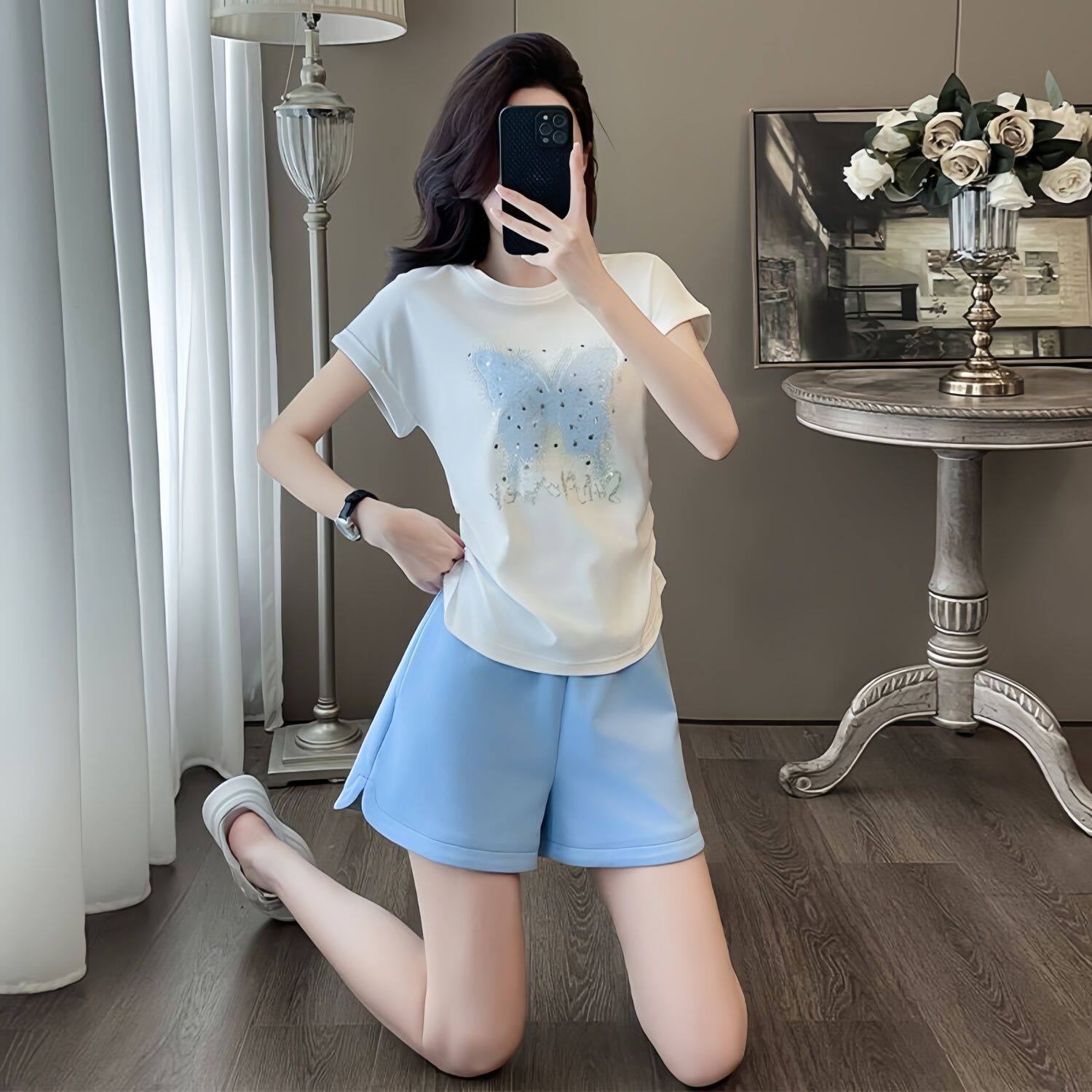 重工烫钻欧货时髦小个子休闲运动套装女夏洋气减龄阔腿短裤两件套