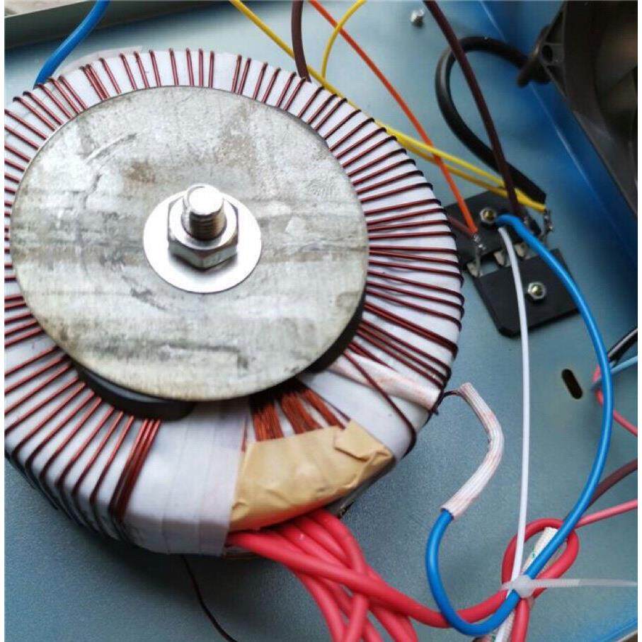 汽车电瓶充2电器12v4线v大60功率纯铜圈通用型蓄电池充电器托车摩