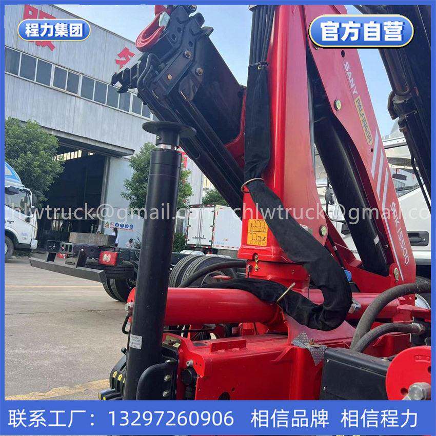 三一帕尔菲格SPK15500折叠臂随车吊起重机出口