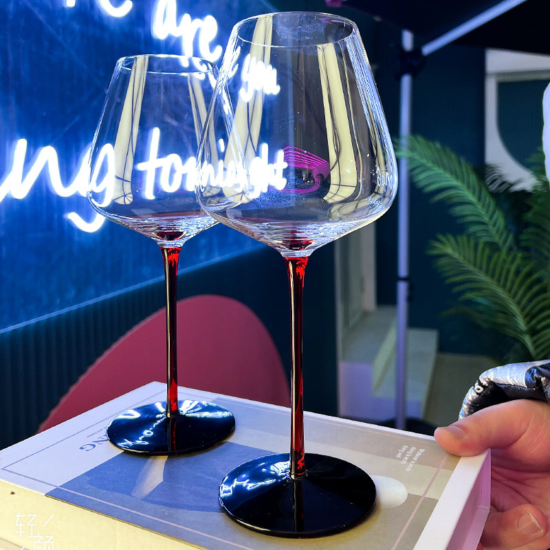 红酒杯套装家用高颜值高脚杯水晶高档葡萄酒杯欧式黑领结勃艮第杯
