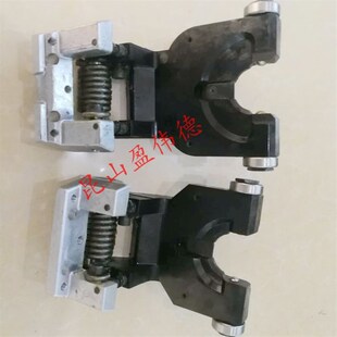 HDW首轮BT30钻工机刀夹大丸机东台机BT30刀库夹臂式刀夹电木刀架