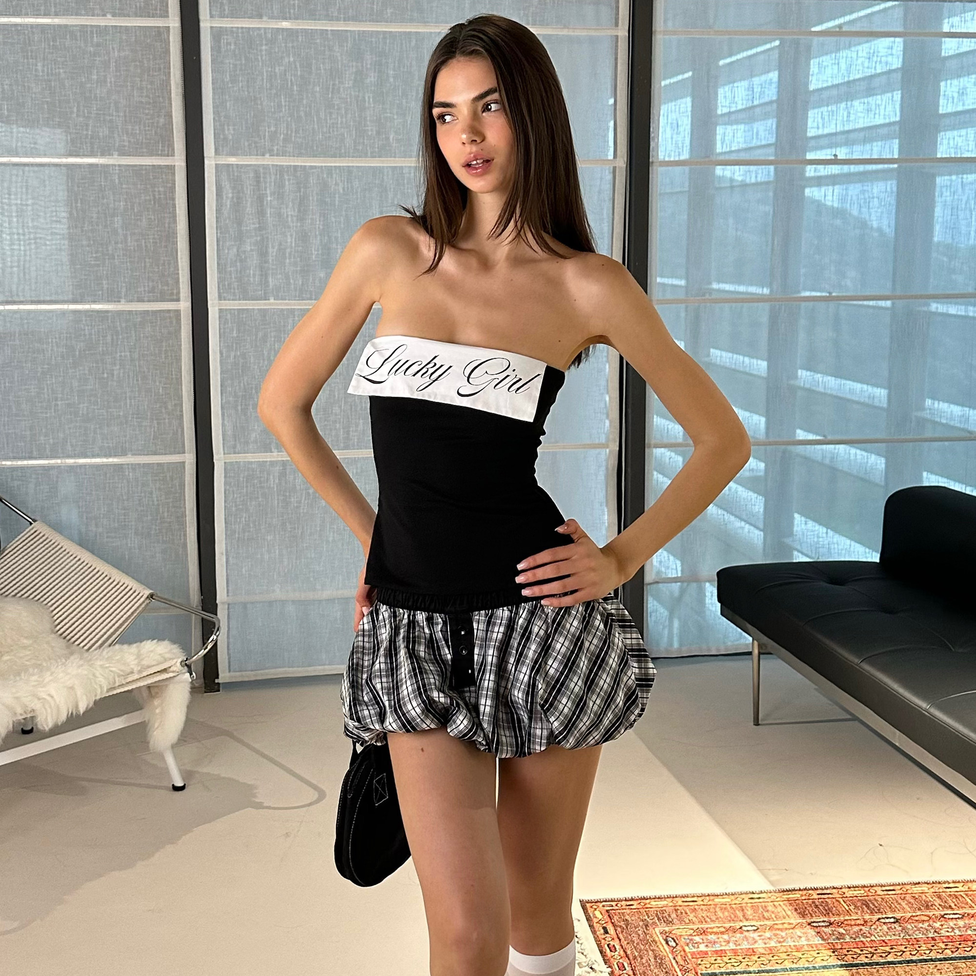 Lucky Girl时髦分裂·鬼马时髦翻领收腰抹胸+格子泡泡裙