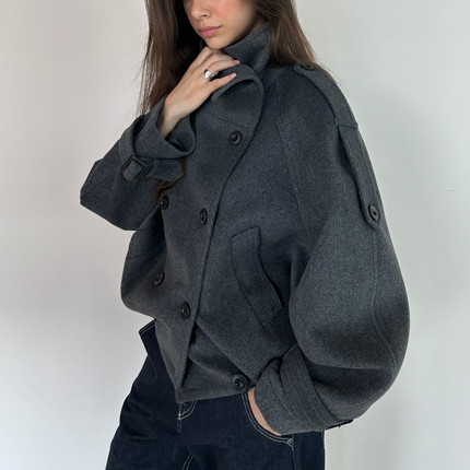 ICVIBE 短款神比例·立领造型感+保暖下摆松紧 50%羊毛短大衣