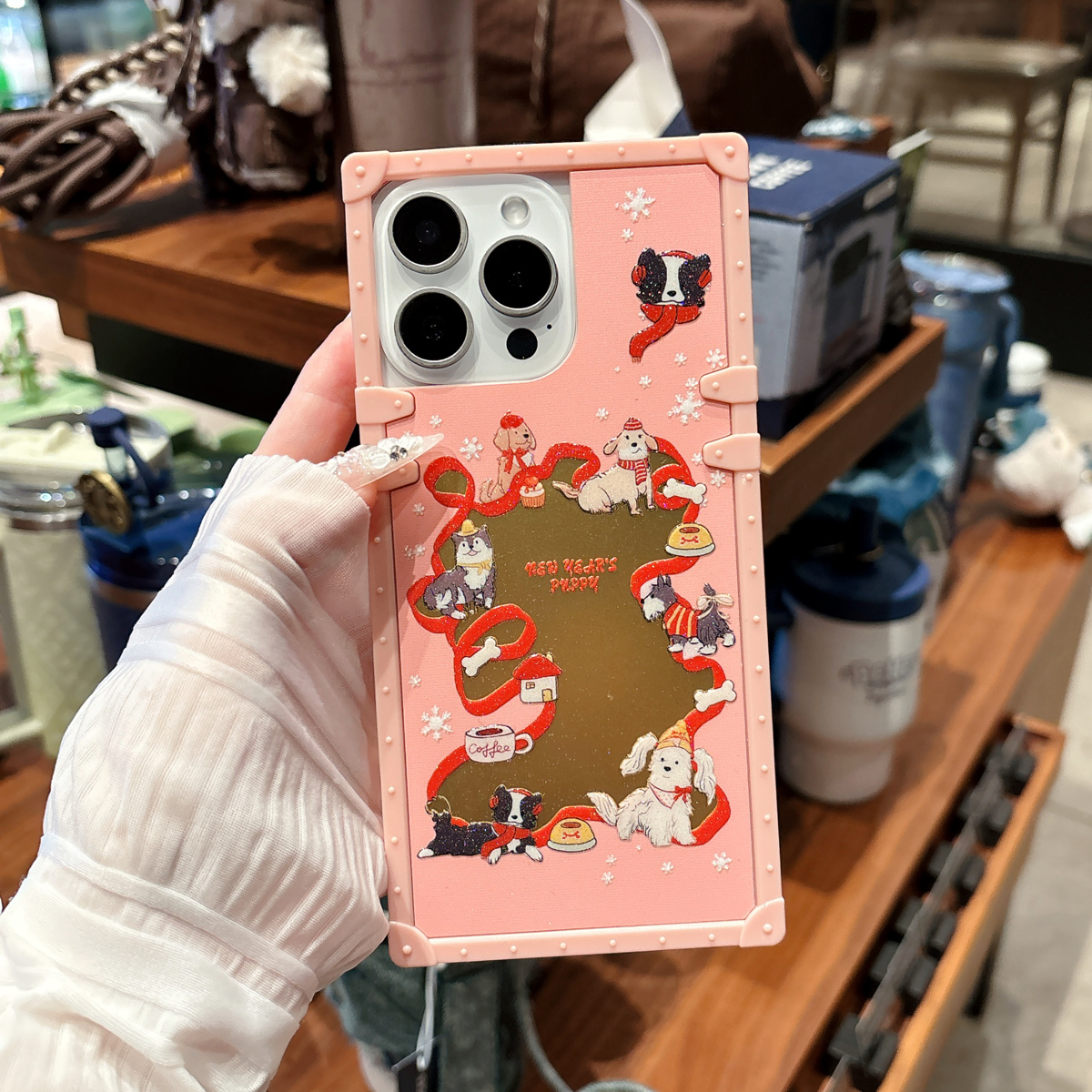 「小狗派对」圣诞6D闪粉金底浮雕粉色方形行李箱手机壳 适用 iPhone17ProMax 可爱少女心保护套
