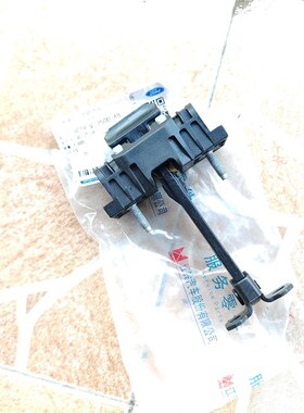 适用新世代全顺前门限位器新时代v348定位块配件限位块铰链原装