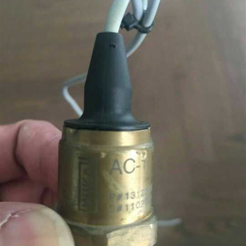 克莱门特水冷热泵机组 比泽尔压缩机高压传感器 克莱门特空调专用