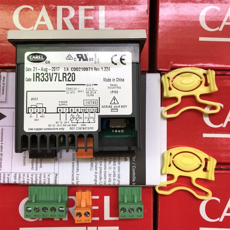 CAREL温控器IR32V0L00电子式控制 意大利制温控设备含温度探头