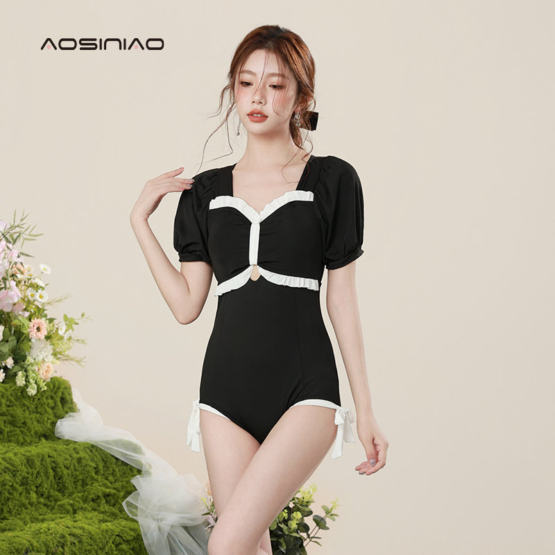 连体泳衣女夏2024新款爆款海边保守显瘦遮肚平角仙U女范小胸游泳