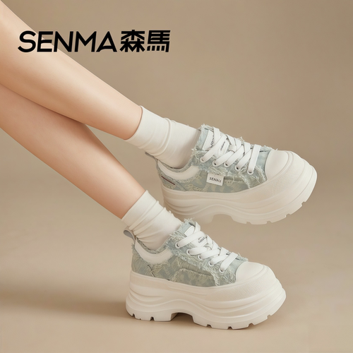 森马女款透气厚底增高帆布鞋