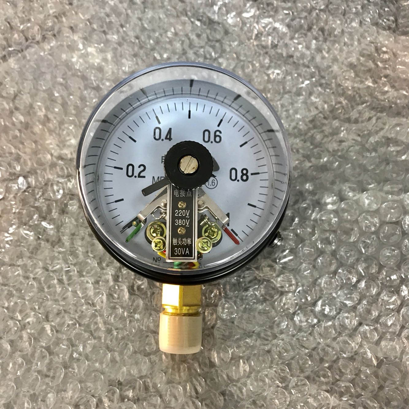 磁助电接点压力表 YXC-100 0-1mpa 直径100mm 上海仪川仪表厂