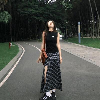 韩系夏日ootd穿搭套装格纹半身裙子背心上衣高级小众不撞款两件套