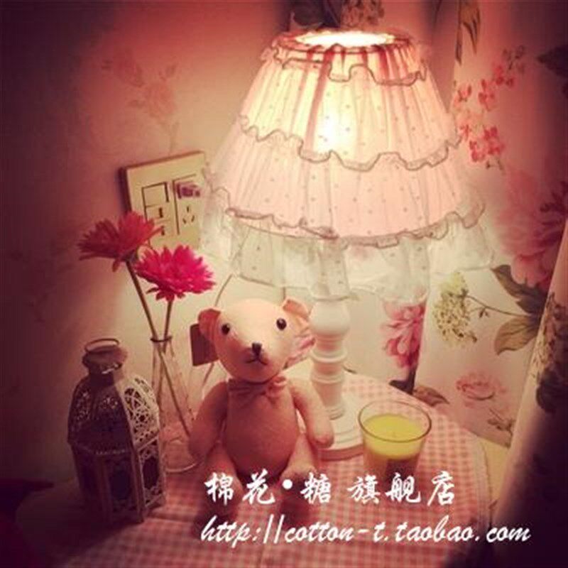 包邮粉色蛋糕裙布艺蕾丝台灯田园卧室灯轻奢浪漫装饰婚庆床头灯