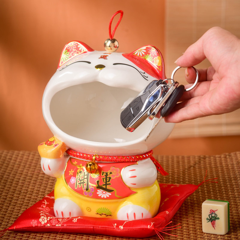 家居装饰品门口玄关放钥匙的收纳摆件创意可爱桌面陶瓷招财猫摆设
