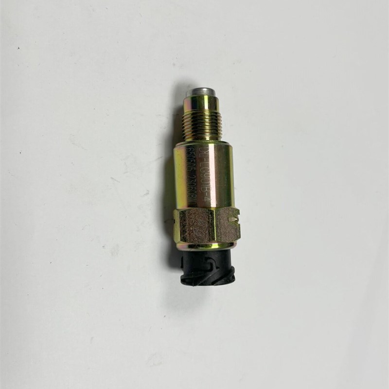 里程表传感器LG901B-4四圆插感应头25MM适用于中巴客车变速箱转速