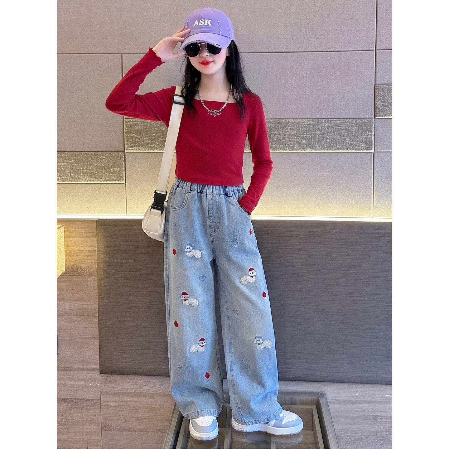 女童刺绣牛仔裤2026新款夏季薄款中大童洋气时髦弯刀裤休闲长裤潮