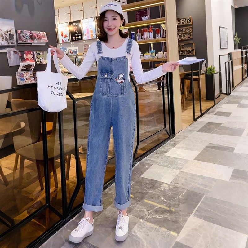 孕妇套装2025新款春秋季外穿宽松大F码孕妇牛仔背带裤小个子两件