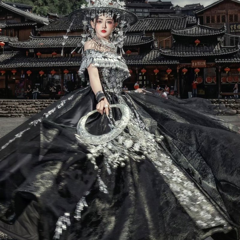 苗疆苗族a公主少数民族少女苗疆影楼民族舞台舞蹈演出摄影服饰旅