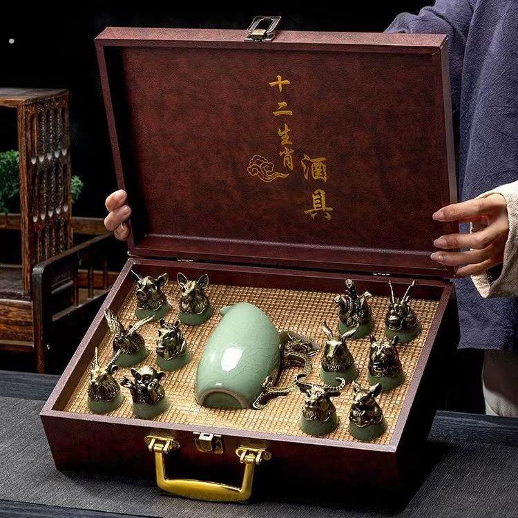 中国风酒具酒具十二生肖兽头陶瓷白酒杯分酒器酒杯高档礼盒节日送