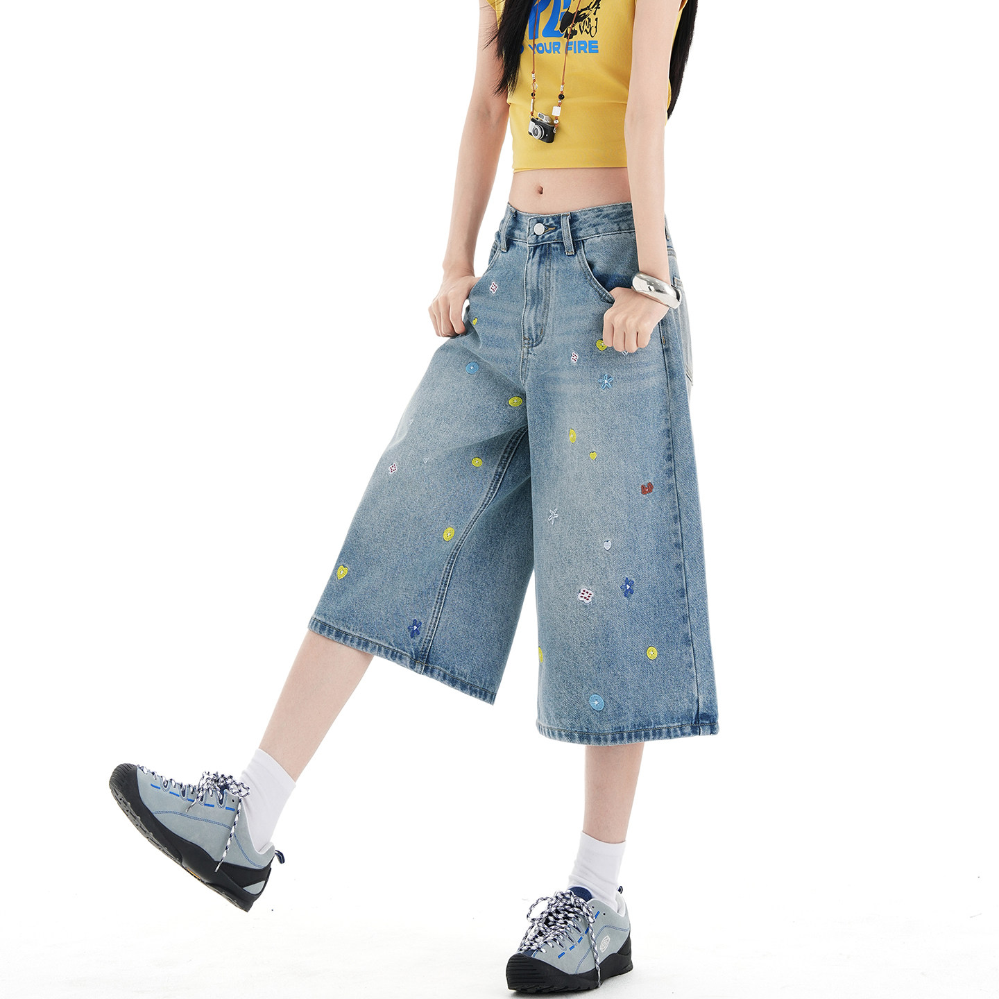 彩色多巴胺刺绣牛仔短裤女夏七分