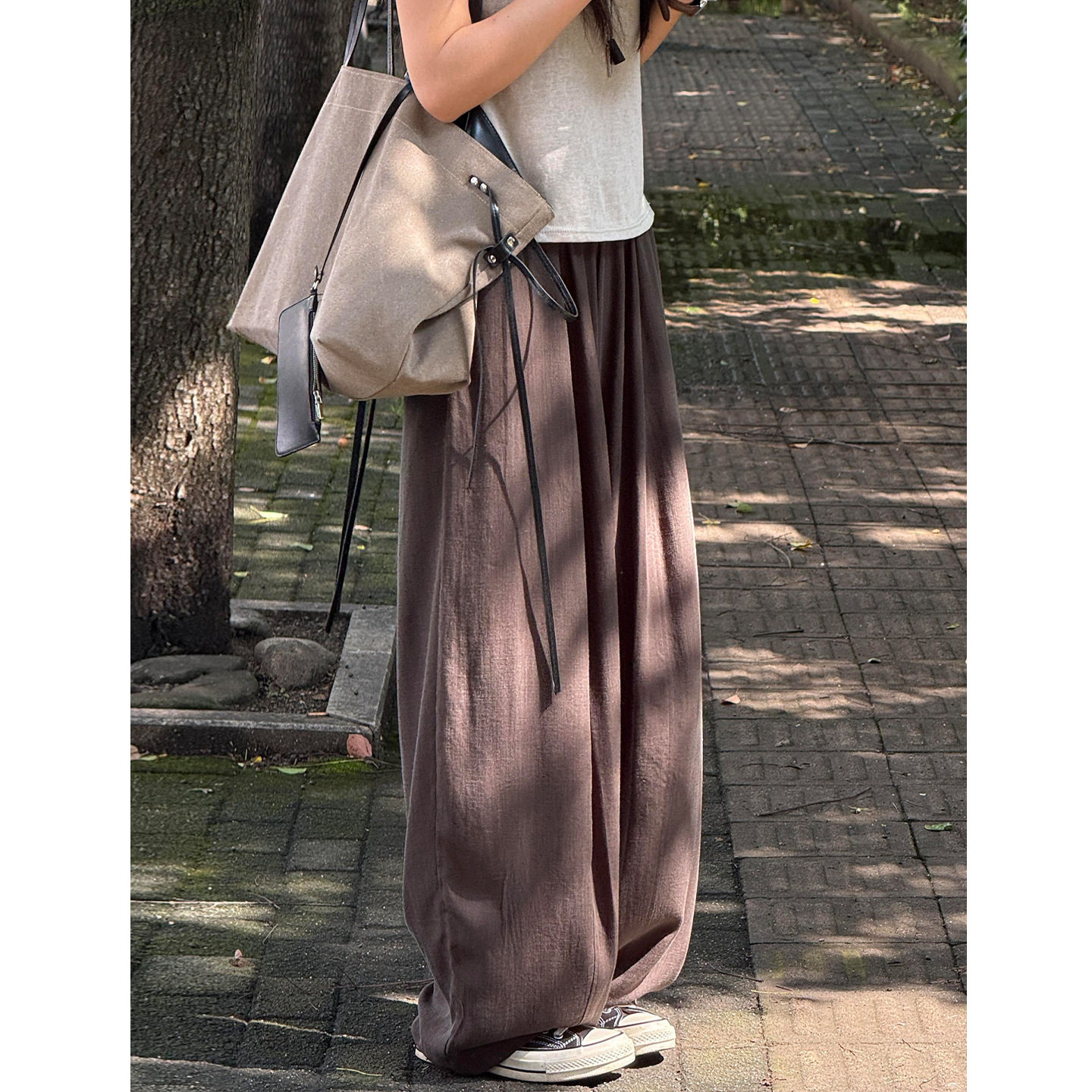 白色天丝亚麻弯刀裤女夏薄款2026新款宽松垂感慵懒风棉麻阔腿裤