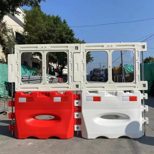甄选东莞900港A款水马注水围挡护栏塑胶隔离水码澳门香港阳光板屏