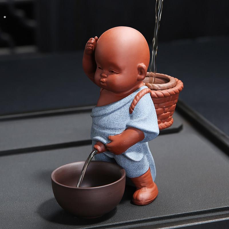 紫砂喷水茶宠 哥窑小尿童手工茶宠摆件 红泥创意陶瓷变色茶宠