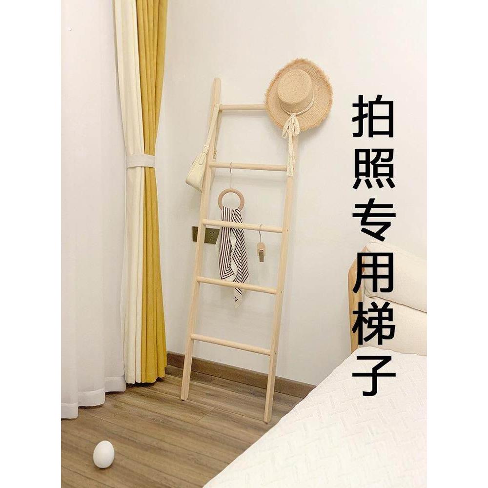 网红女装童装店装饰道具拍照梯子摆拍原木色服装店木头墙体衣服架