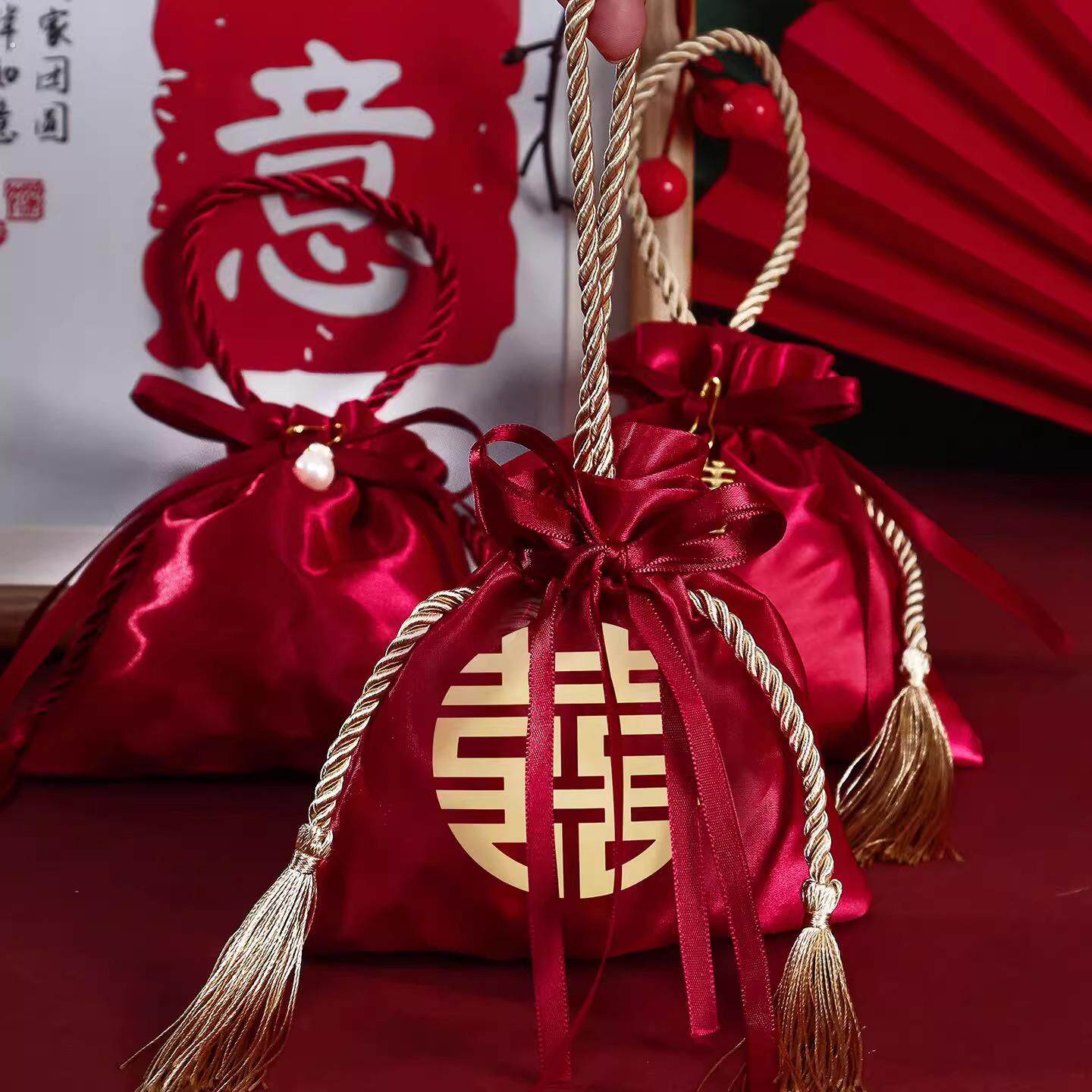 喜糖高档结婚袋子礼盒糖盒婚礼高级专用糖果瓜布袋手提式新款