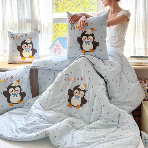 汽车载抱枕被子两用靠垫可折叠办公室午睡空调毯子枕头被二合一
