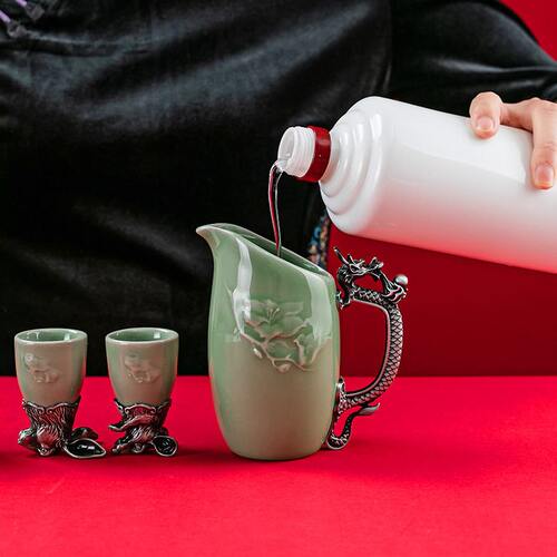 甄选浮雕汝窑十二生肖酒具创意陶瓷白酒杯分酒器套装12只小酒杯一