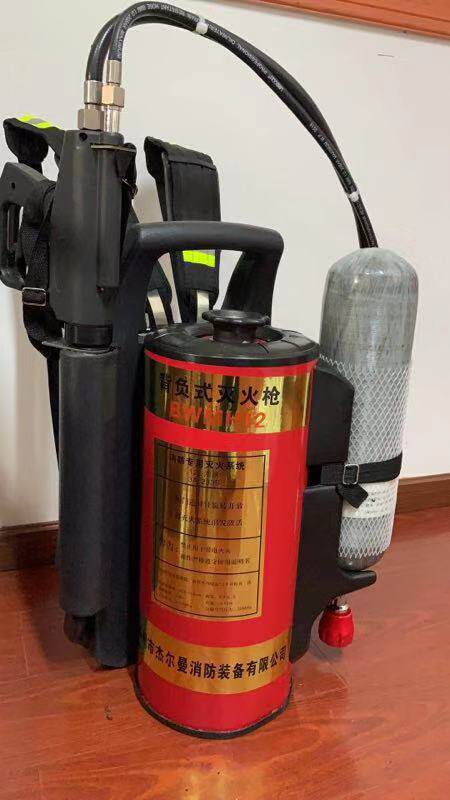 背负式高压细水雾灭火器装置移动式喷雾水枪脉冲森林消防灭火机器