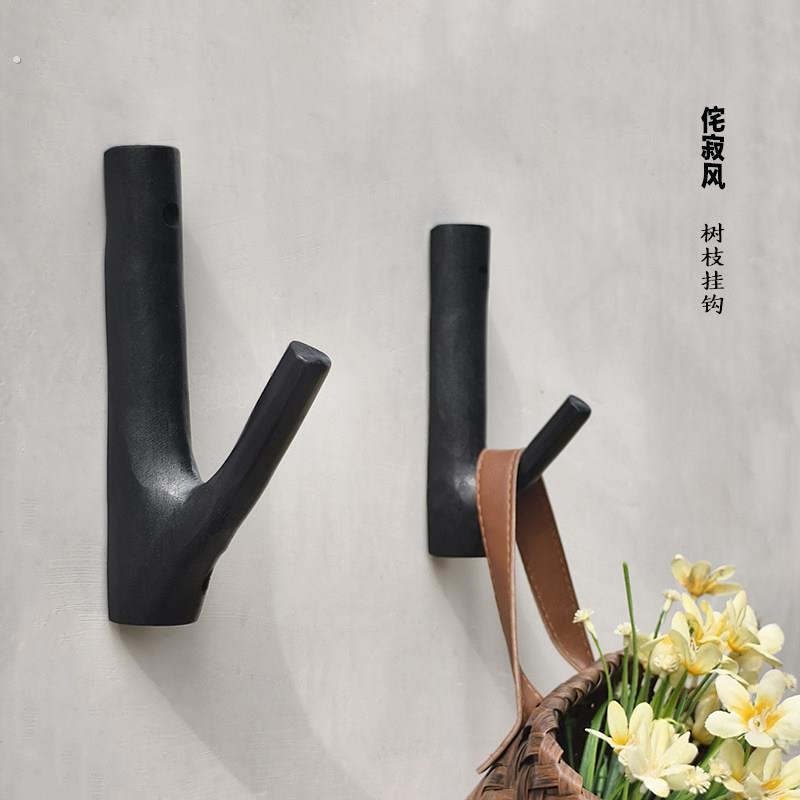 创意实木原木树杈树枝挂钩侘寂风衣钩玄关墙壁黑色衣钩装饰挂衣架
