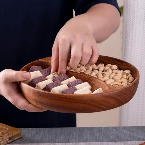 甄选厂家胡桃木果盘分格盘沙拉碗整木太极形圆形零食盘